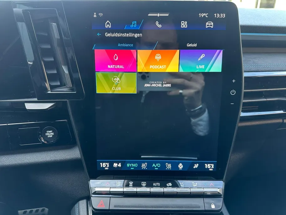 Renault Austral 1.2 E-Tech full hybrid 200 esprit Alpine | Automaat | Automatische Achterklep | Cruise & Climate Control | Stoel & Stuurverwarming | Apple Carplay & Android Auto | Camera | 12 Maanden BOVAG Garantie