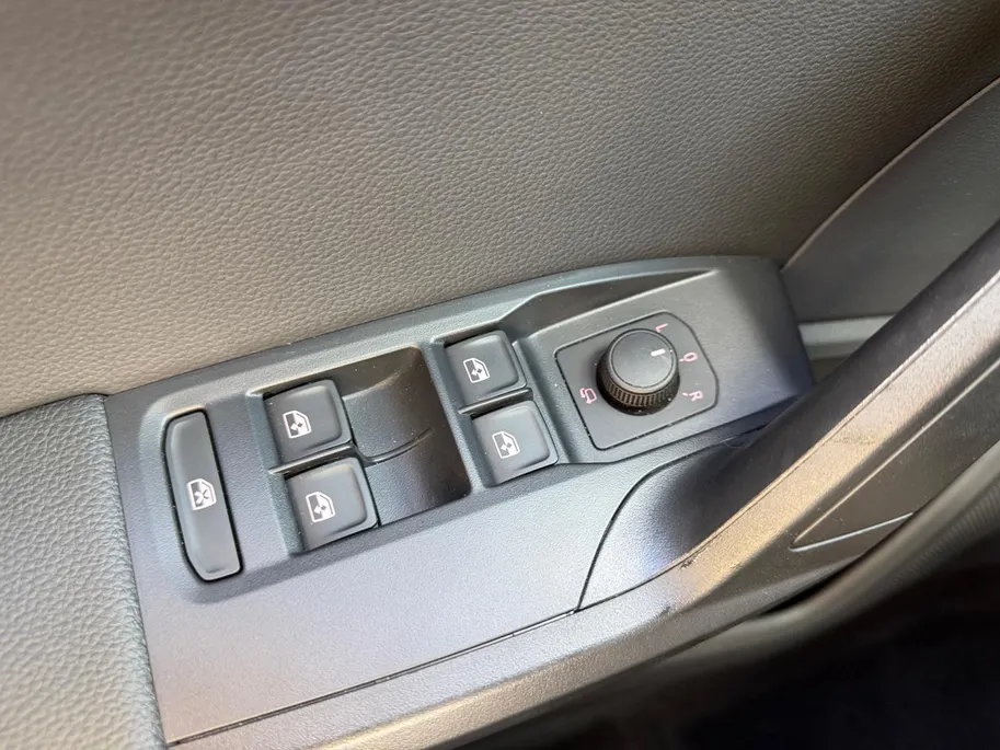 SEAT Arona 1.0 EcoTSI Xperience Business | Camera | Apple Carplay/Android Auto | Cruise Control | Keyless | Climate Control |