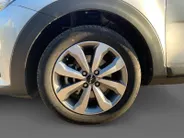 Kia Stonic 1.0 T-GDi DynamicLine | Climate control | Cruise Control | Camera | LM Velgen | Apple Carplay/Android Auto |