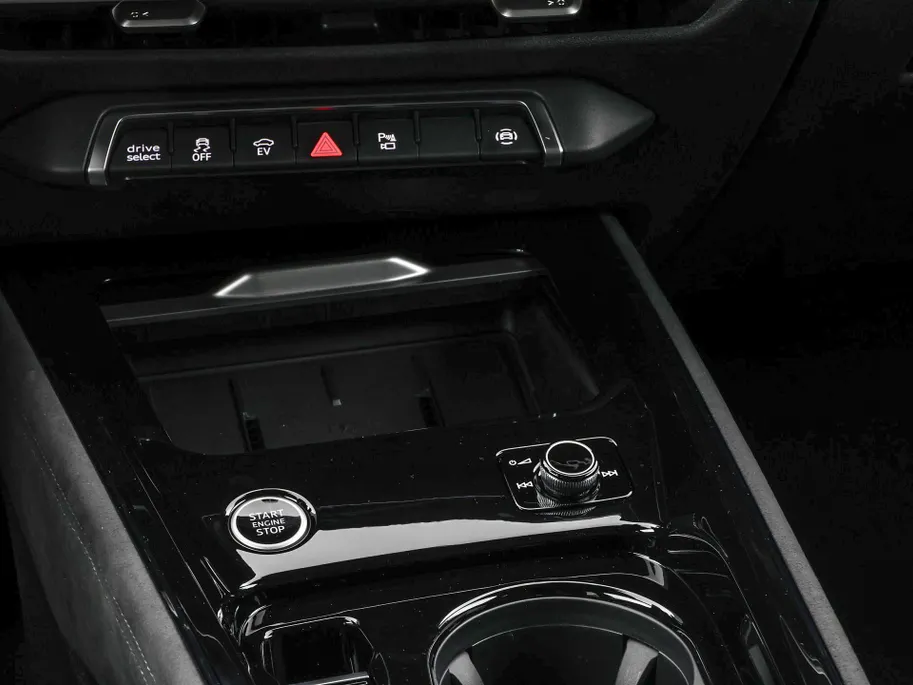 Audi Q3 1.5 200kW e-hybrid S edition 272 PK · MMI Experience pro · Tech plus · 20' LM Velgen