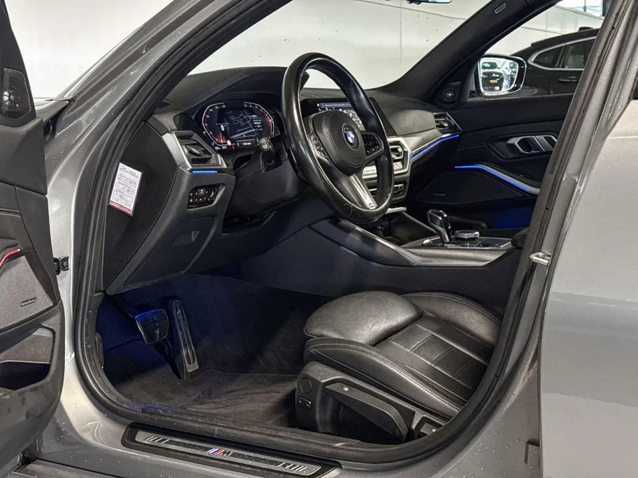 BMW 3 Serie Sedan 320i High Executive M-Sport