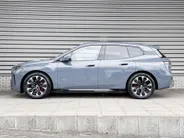 BMW iX xDrive45 101 kWh