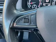 Škoda Karoq 1.0 TSI Ambition Business DSG-Automaat| Wegklapbare trekhaak| Navi| Cruise Control| Climate control| Parkeersensoren v+a|