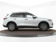 Volkswagen Tiguan Limited Edition 1.5 eHybrid 204 PK 6 versn. DSG · Design Pakket Dark · Trekhaak inklapbaar, met elektrische ontgrendeling, incl. aanhangermanoeuvreerhulp Trailer Assist · Voorraad OUTLET · Prijs is inclusief inruilpremie ·