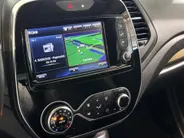 Renault Captur 90PK TCe Intens | 1ste Eigenaar | Navigatie | Climate Control | Cruise Control | Camera | Parkeersensoren | Lichtmetalen Velgen | LED Lampen |