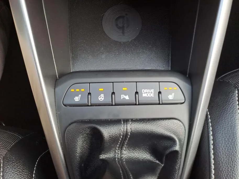 Kia Stonic 1.0 T-GDi MHEV GT-PlusLine | PRIVATE LEASE VANAF 373,- |1e Eigenaar | Meest luxe uitvoering | Schuif-/kanteldak | Metallic lak | Cruise Control | camera | Carplay | Fabrieksgarantie | NAP
