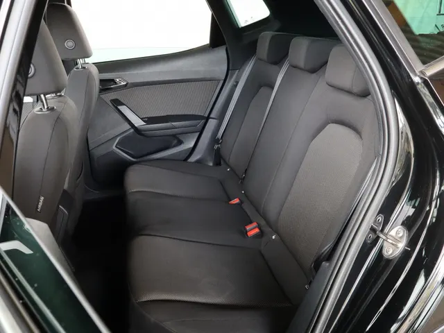 SEAT Arona 1.0 TSI Xcellence Business Intense | Stoelverwarming | Camera