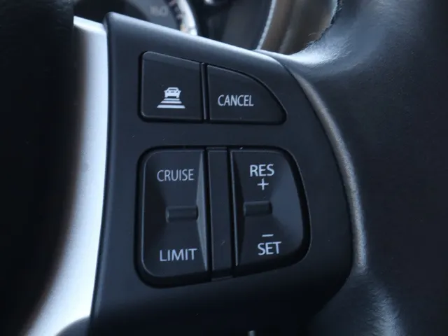 Suzuki Vitara 1.5 Hybrid Style | Carplay | All Seasons | Leder