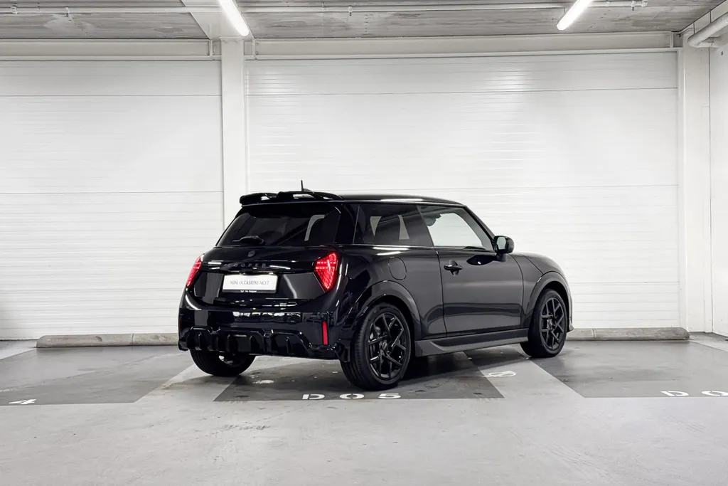 MINI Cooper 3-deurs C John Cooper Works