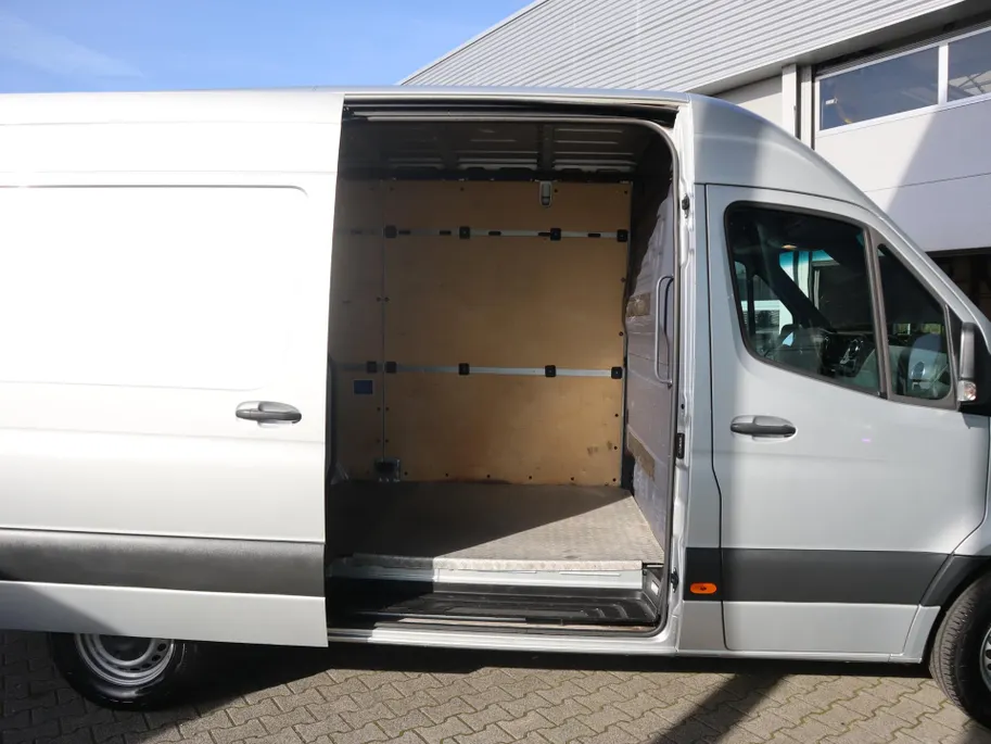 Mercedes-Benz Sprinter 316 CDI L2H2 LED 10'MBUX