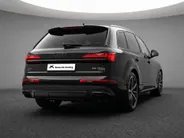 Audi Q7 55 TFSI e quattro Pro Line S 394 PK ·Leder bekleding · Assistentie. plus, remote park · Head-Up display · Glazen panorama dak · Bang & Olufsen