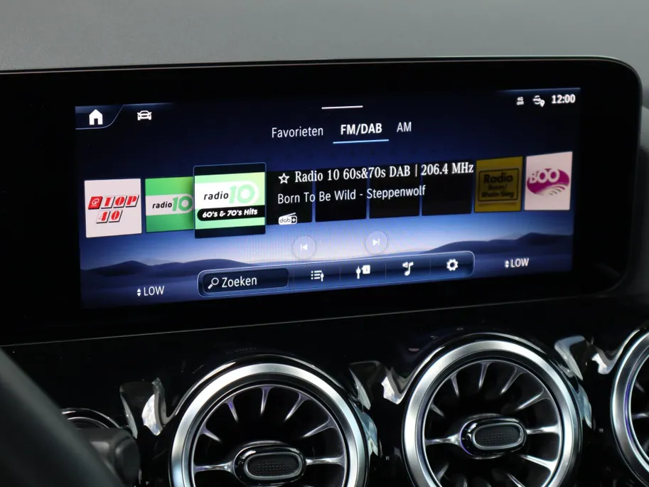 Mercedes-Benz B-Klasse 250 e AMG Line l Keyless l Achteruitrij camera l Stoelverwarming