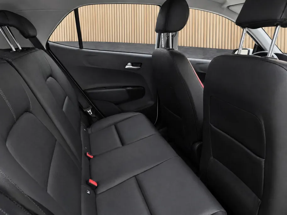 Kia Picanto 1.0 DPi GT-Line Dealer onderhouden | Navigatie | Leder interieur | Climate control | Lichtmetaal |