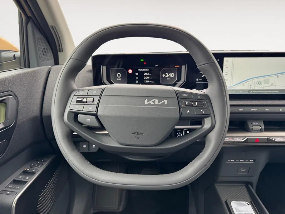 Kia EV2 Plus 42.2 kWh | Navigatie | Climate control | Adaptive cruise control | Stoel + Stuurverwarming | Parkeersensoren voor en achter + parkeercamera achter