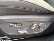 Kia EV5 GT-PlusLine 81.4 kWh Auto is verkocht | Warmtepomp | Massagefunctie | Harman/Kardon audio-installatie | Dodehoekcamera | 360 camera | Glazen schuif-/kanteldak | Memory seats | Elektrisch bedienbare achterklep