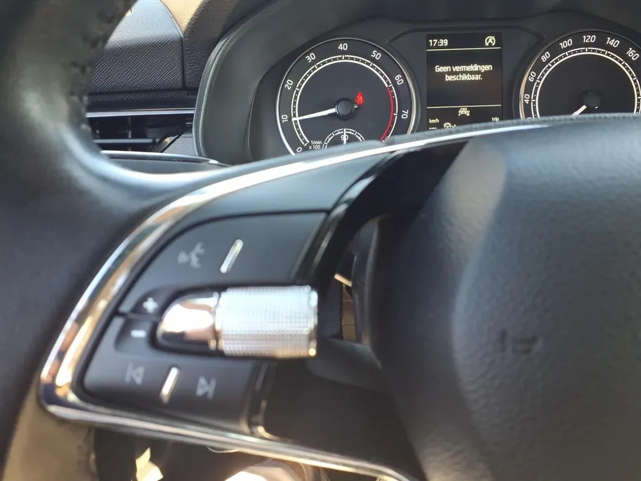 Škoda Kamiq 1.0 TSI Active Andriod/Apple carplay | PDC | Airco | Cruise controle | L.m.velgen | 1 jaar garantie