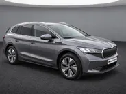 Škoda Enyaq iV 80 204pk · Navigatie · Apple/Android Car Play · Achteruitrijcamera · Stoelverwarming ·