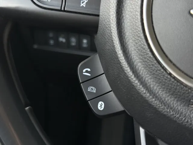 Suzuki Swift 1.2 Style Smart Hybrid
