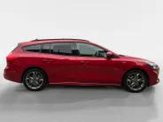 Ford Focus Wagon 1.0 EcoBoost Hybrid ST Line X Business | NL Auto | Dealeronderhouden | Winter Pack | Achteruitrijcamera | LMV | Apple Carplay & Android Auto |
