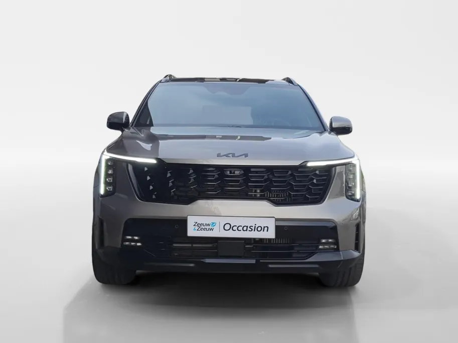 Kia Sorento 1.6 T-GDi Plug-in Hybrid 4WD ExecutiveLine 7p | Black Pack | Stoel verwarming en ventilatie | Panorama schuifdak | Sidebars | Lichtmetalen velgen 21inch | Lederen bekleding | Elektrisch bedienbare voorstoelen |