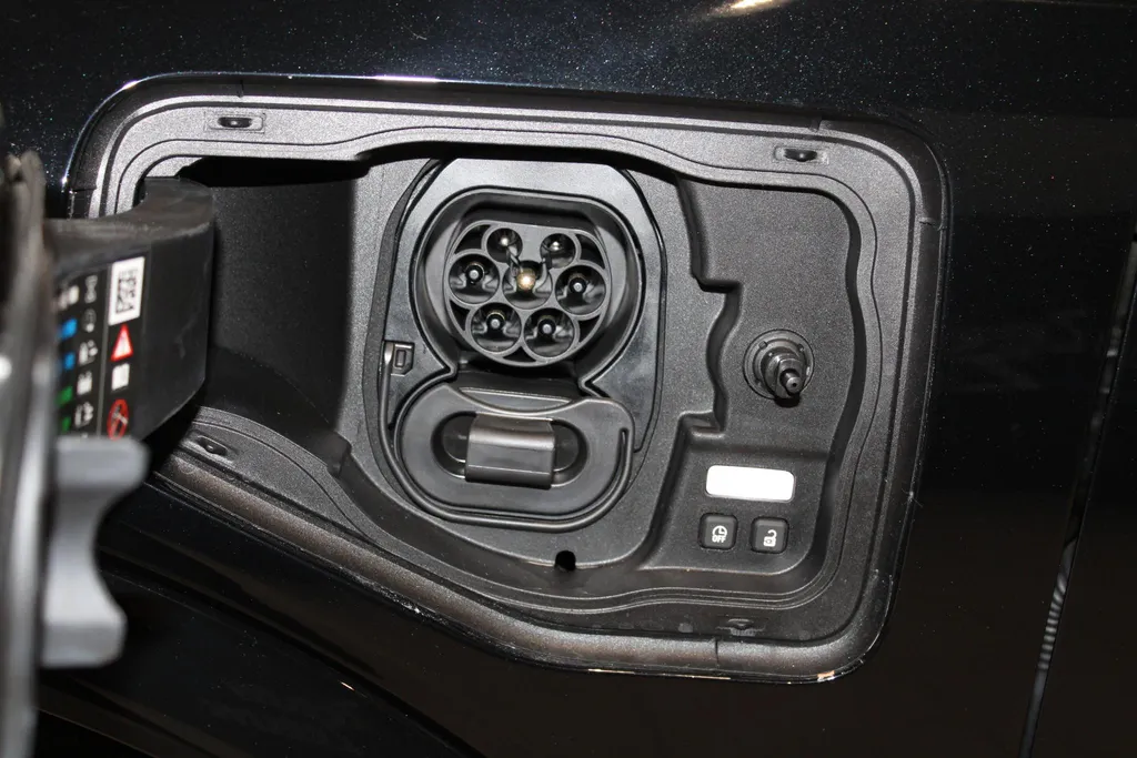 Nissan Micra ENGAGE 40 kWh | 100% electrisch | Parkeersensoren achter | Apple carplay & Android auto | Climate controle | Cruise controle | Bluetooth |