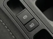 Kia Stonic 1.0 T-GDi MHEV ExecutiveLine | NU MET €1.000 inruilpremie! | Dodehoekassistentie | Stoel/stuurverwarming | Apple Carplay