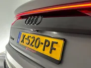 Audi RSQ8 4.0 TFSI RS Q8 Quattro | Panoramadak | Luchtvering | 23'' L.M. Velgen