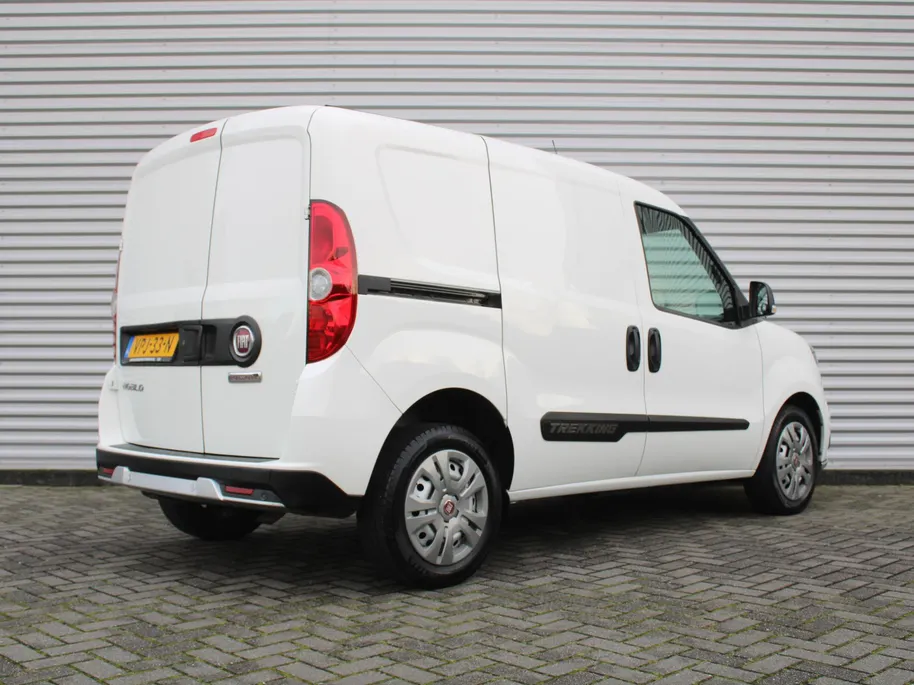 Fiat Doblò Cargo 1.6 MJ L1H1 S Trekking | Navi | Cruise | Airco | Parkeersensoren achter | Apple Carplay/Android Auto |