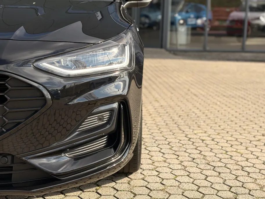 Ford Focus Wagon 1.0 EcoBoost 125PK Hybrid ST Line GROOT NAVIGATIE WINTERPAKKET