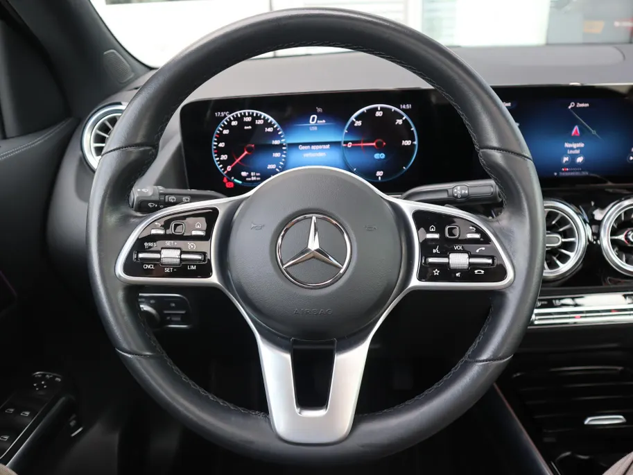 Mercedes-Benz EQA 250 Business Solution Luxury 67 kWh l Keyless l Achteruitrijcamera l Stoelverwarming l Ambiente lichtpakket