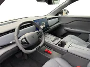 Voyah Courage Performance Edition 80 kWh Full Option | Open dak | 360* Camera | Head Up Display | Adaptief Cruise Control | Stoel koeling,-verwarming & massage| 435 PK |