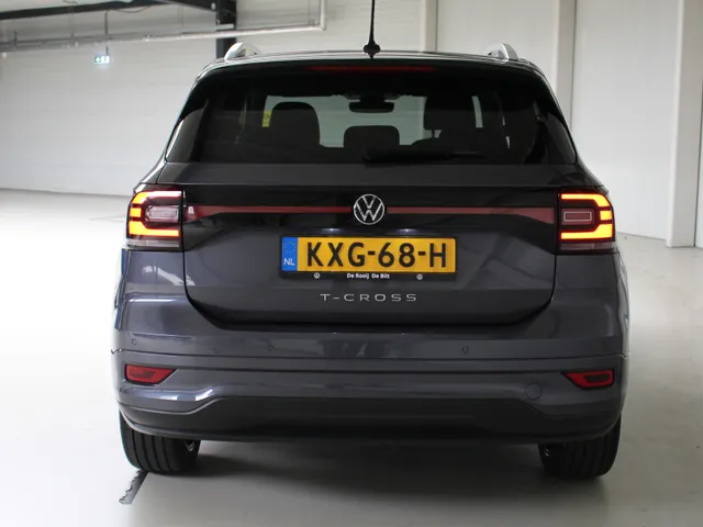 Volkswagen T-Cross 1.5 TSI DSG Style R-Line Navigatie | Camera | 18' R-Line velgen |
