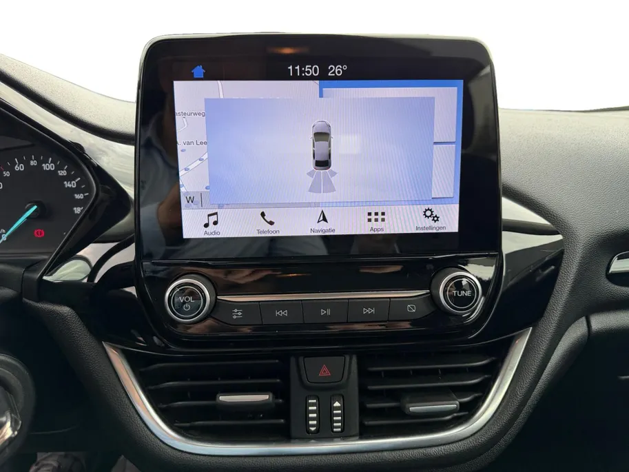 Ford Fiesta 1.1 Trend | Trekhaak | All Season Banden | Parkeersensoren Achter | Navigatie | Cruise Control | Voorruitverwarming | Airco | Apple Carplay & Android Auto | Bovag Garantie