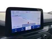Ford Focus Wagon 1.0 EcoBoost ST Line Business | Stoelverwarming | Voorruit verwarming | Navi | Camera
