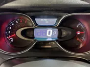 Renault Captur 120PK TCe Intens Automaat | Trekhaak | Navi | LM Velgen Hoogglans Zwart | Camera | Parkeersensoren | Full LED | Climate Control | Cruise Control | Keyless Entry | Elektrische Ramen & Spiegels | Licht & Regen Sensor |