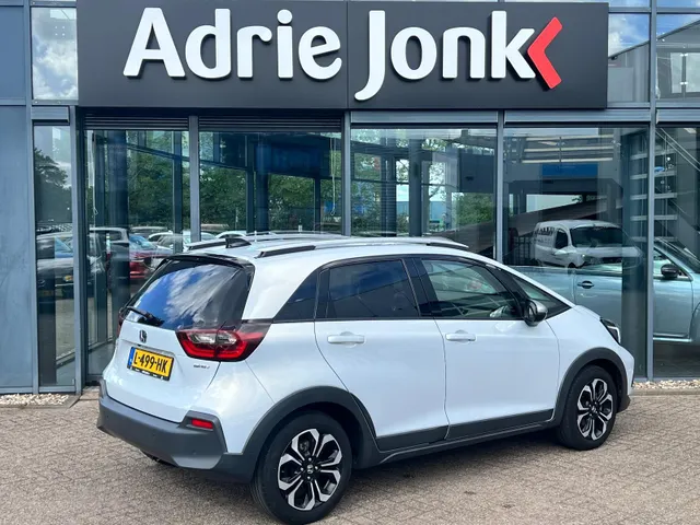 Honda Jazz 1.5 e:HEV Crosstar AUTOMAAT | FULL HYBRID | CAMERA | NAVIGATIE | ADAPTIVE CRUISE CONTROLE | NED. AUTO | LAGE KM STAND 25.738km |
