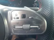 Mercedes-Benz GLA 180 Business Solution AMG *Automaat*Navi+Camera*Trekhaak*Stoelverwarming*Elekt. Achterklep.*1ste Eigenaar!