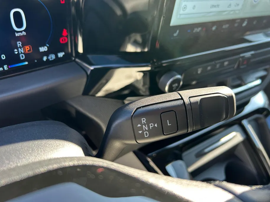 Ford Transit Custom Tourneo 340 2.5 PHEV L1H1 Titanium | EXCL. BTW INCL BPM! Elek. Trekhaak | 2300KG Trekgewicht | Stoel/Stuur/Voorruitverwarming | Cruise Control | Parkeer Camera | 8 zitplaatsen |