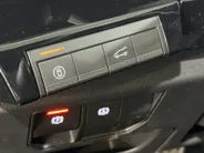 Renault Espace 200PK E-Tech Full Hybrid Esprit Alpine 7p. AT | 7 Zitplaatsen | 360 Camera | Elektrische Klep | Solarbay Panoramadak | Elektrische Stoelen | Stoelverwarming | Apple CarPlay/Android Auto | Matrix LED Koplampen |