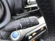 Mazda 2 Hybrid 1.5 Agile | Comfort pakket | 15" LM | Stoelverwarming | Apple Carplay / Android Auto |
