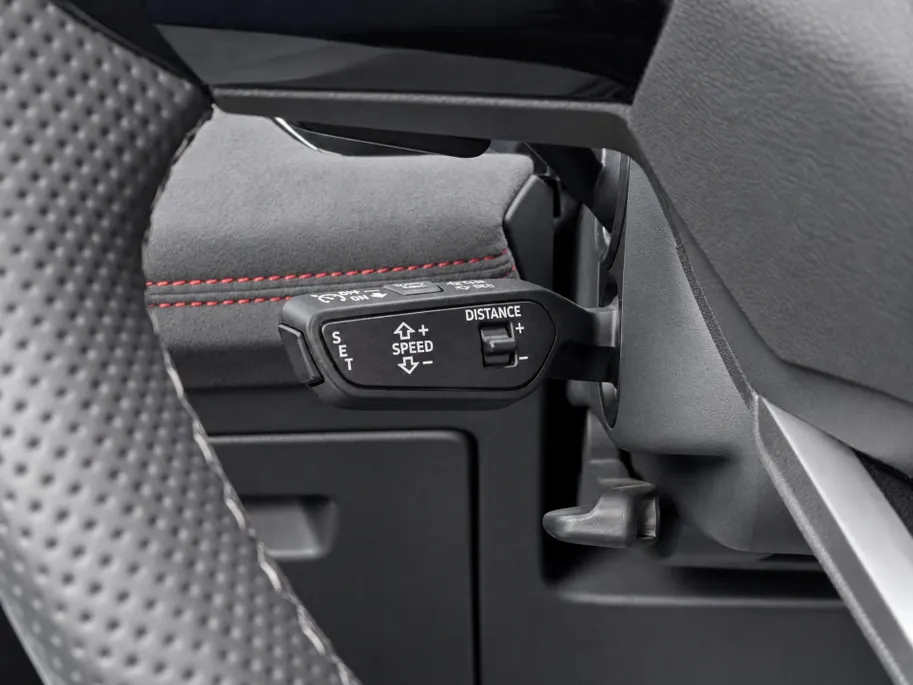 Audi Q6 e-tron S edition performance 100 kWh 306pk · SOH 98,1% · Panoramadak · Warmtepomp · 360 Camera · Wegklapbare Trekhaak · Bang & Olufsen · Kuipstoel · 21'' Inch · Garantie t/m 21-01-2031 of 100.000km