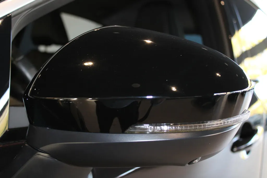 Nissan ARIYA Advance 91 kWh | Electrische stoel verstelling | Apple carplay & Android auto | Navigatie | Parkereersensoren v+a | 360grd camera | Kameleon kleur | 22kw lader | Bi-led verlichting |