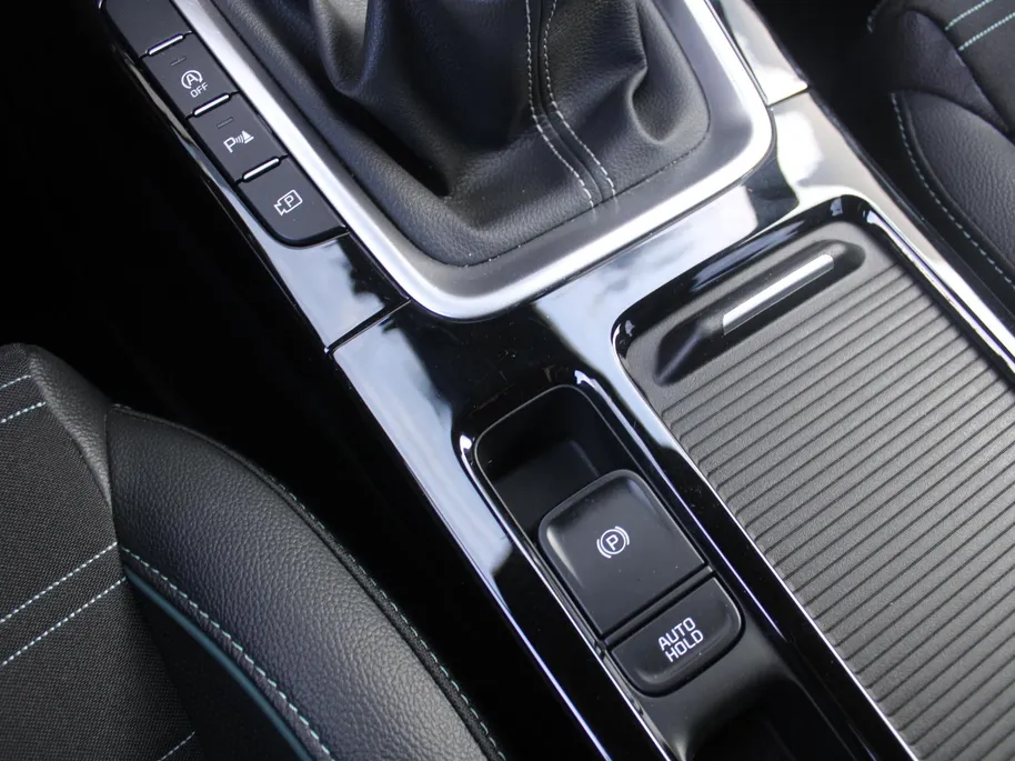 Kia Ceed Sportswagon 1.0 T-GDi Design Edition | Stuur-/stoelverwarming | Cruise | Camera | 16' LM | Dodehoekdetectie | JBL audio | LED | Elektr. achterklep |