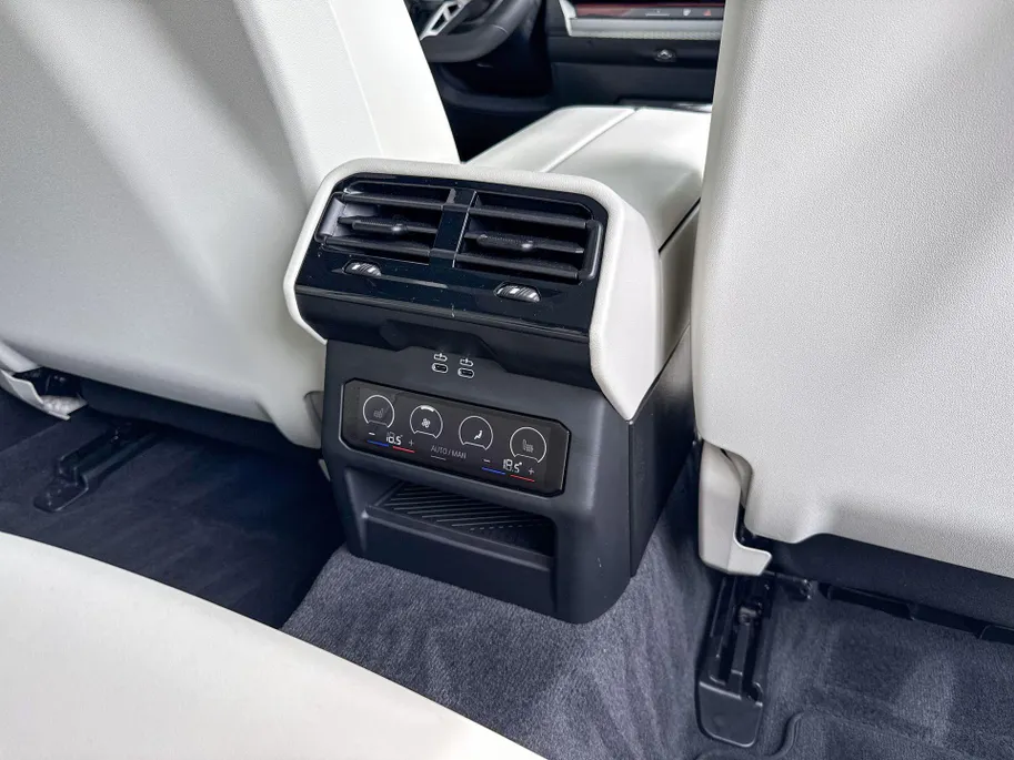 BMW 5 Serie Touring 550e xDrive