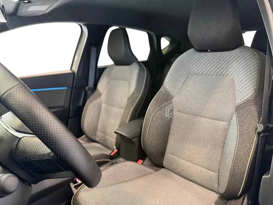 Renault Captur 1.8 E-Tech full hybrid 160PK techno *Automaat*Navi+Camera*Stoel/Stuur Verw.*Adaptive Cruise*Als Nieuw!