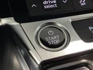 Audi e-tron 55 quattro S Line 300kW/408PK 95 kWh · Panoramadak · Camera + Parkeersensoren · Drive select