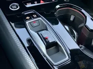 Audi A5 Avant 2.0e-hybrid quattro S edition220kW/299PK · Trekhaak · 360°Camera + Parkeersensoren · Garantie t/m 07-07-2029 of 100000km.
