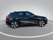 Audi Q5 40TFSIe 220KW/299PK Quatro S-edition Panoramadak · 360° Camera + parkeersensoren · Apple/Android Car Play · Fabrieksgarantie t/m 22-09-2029 of 100.000Km