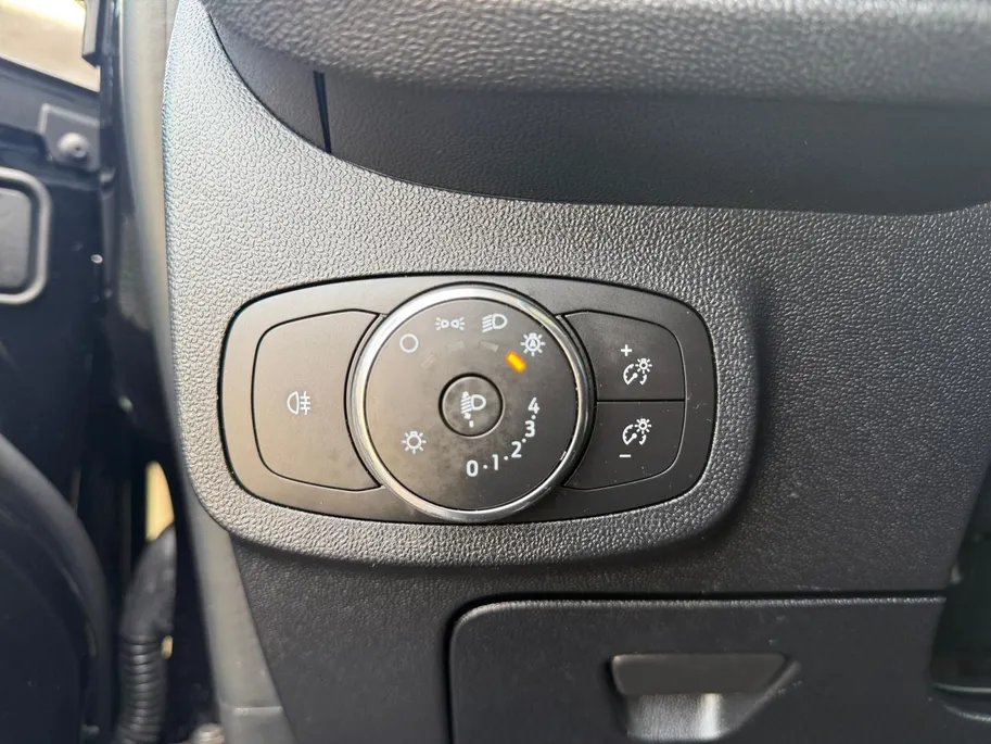 Ford Fiesta 1.0 EcoBoost Hybrid Titanium | Dealer onderhouden | NL auto | Winter pack | Parkeersensor achter | Navigatie via carplay | Apple carplay & Android auto | Cruise control | Bovag garantie |