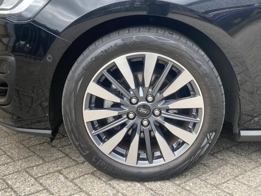 Ford Focus 1.0 EcoBoost Hybrid 155pk Automaat TitaniumX Wagon Groot Navigatie - Winter pakket - AGR bestuurdersstoel